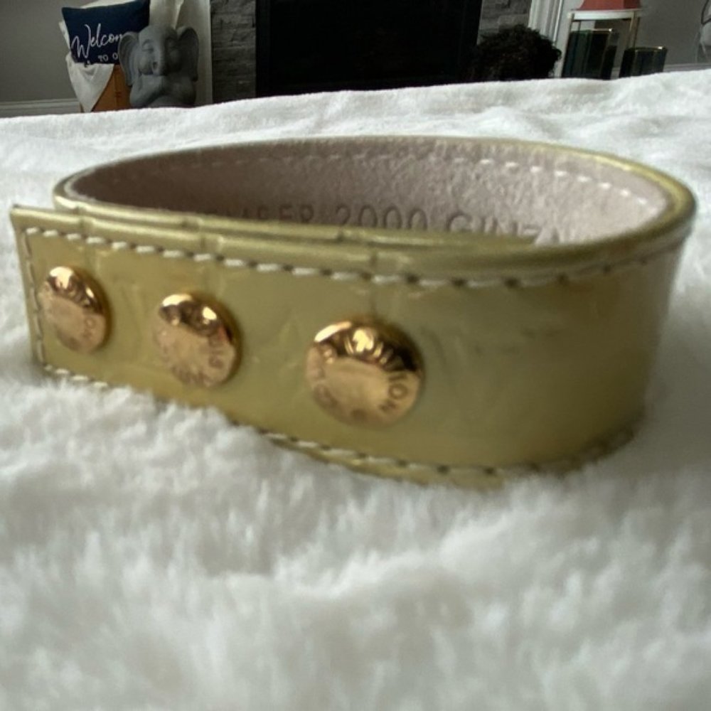 Louis Vuitton Luxury Light Green Monogram Gold Snap Bracelet comes with COA